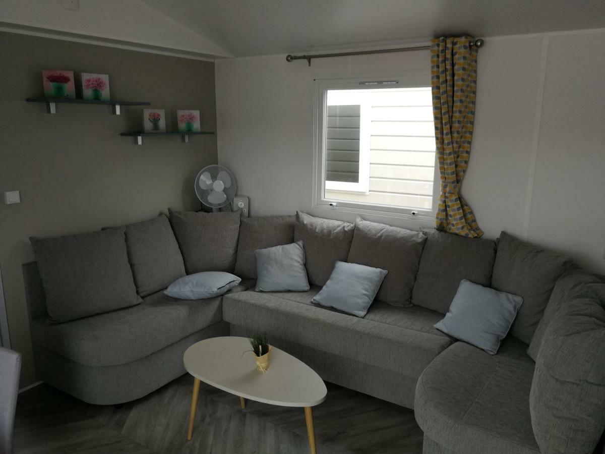 Bungalow 3Ch 2Sdb 8 Pers. Les Mathes Esterno foto
